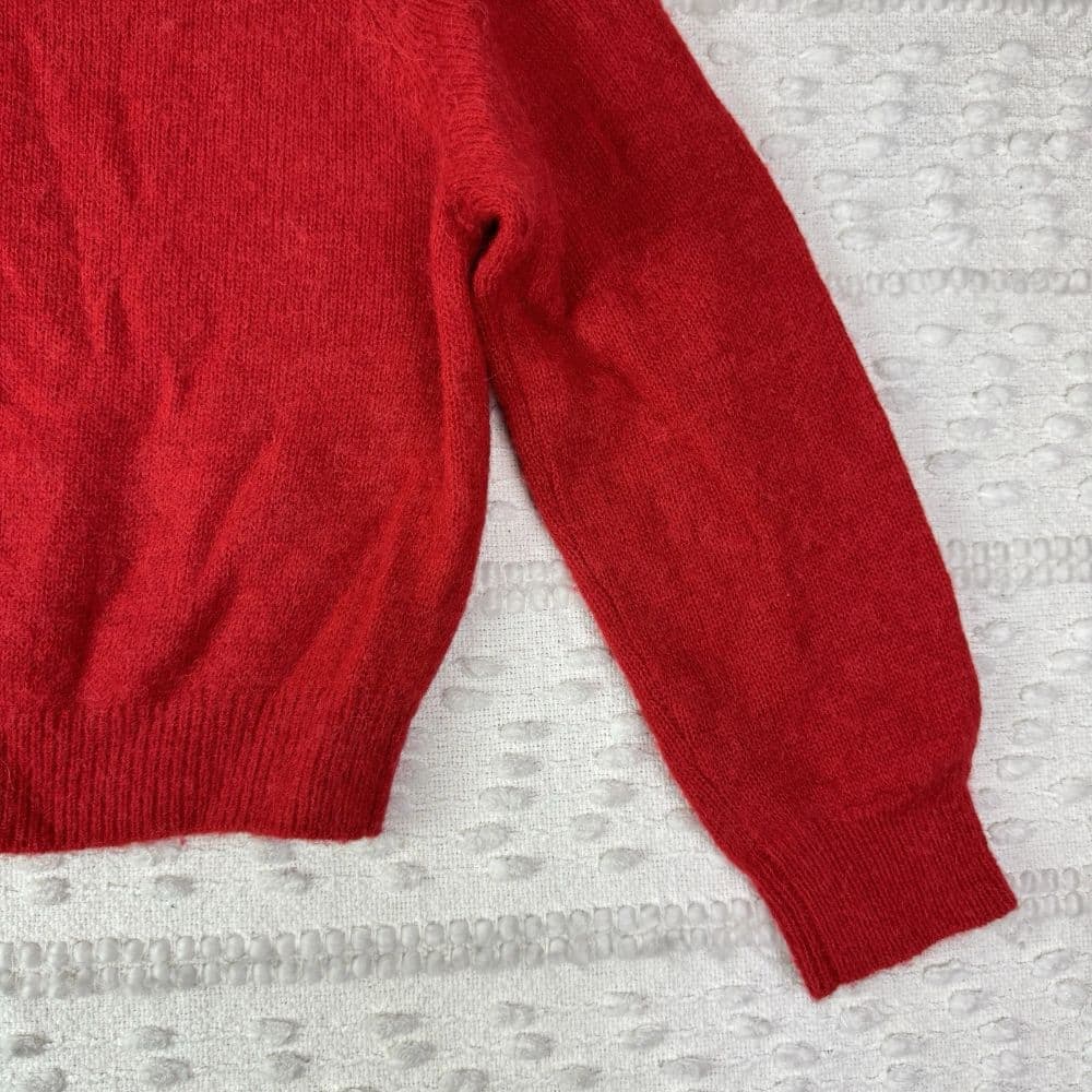 DOÊN Romantic Statement Knit | Perfect Layering Piece for Spring and Summer Events - Image 2