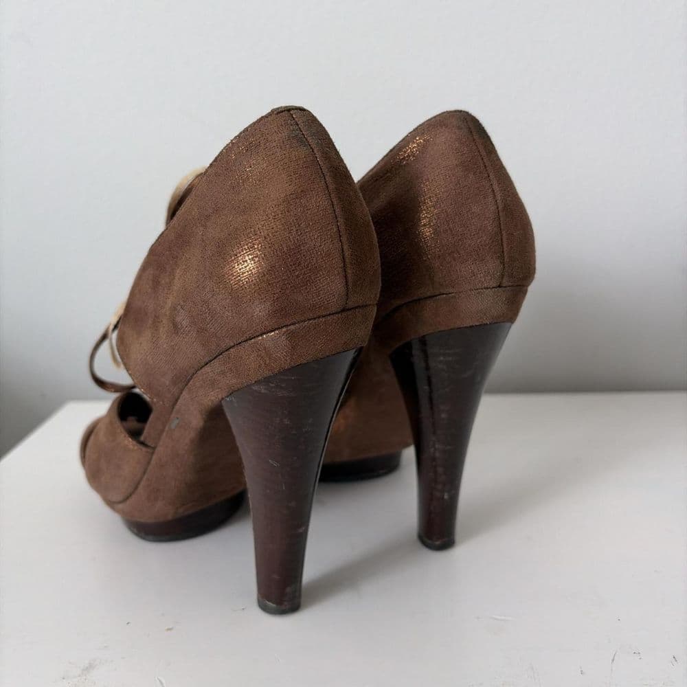 Vintage Coach brown leather platform lace up heels - Image 3