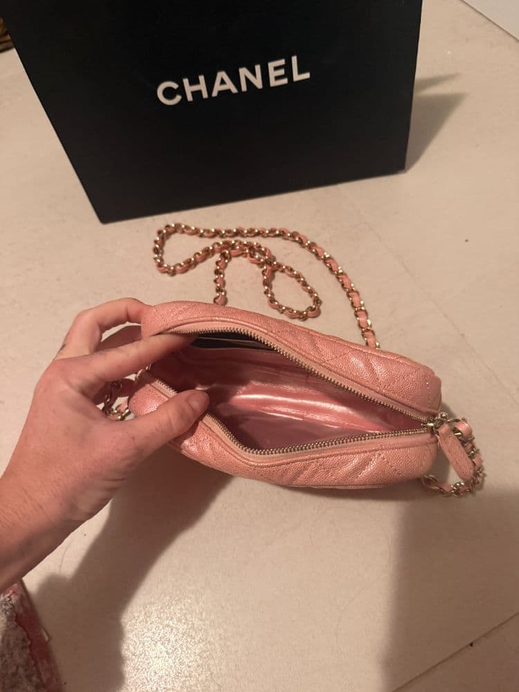 Chanel Iridescent Caviar Quilted Small Timeless Camera Case Pink - Image 3