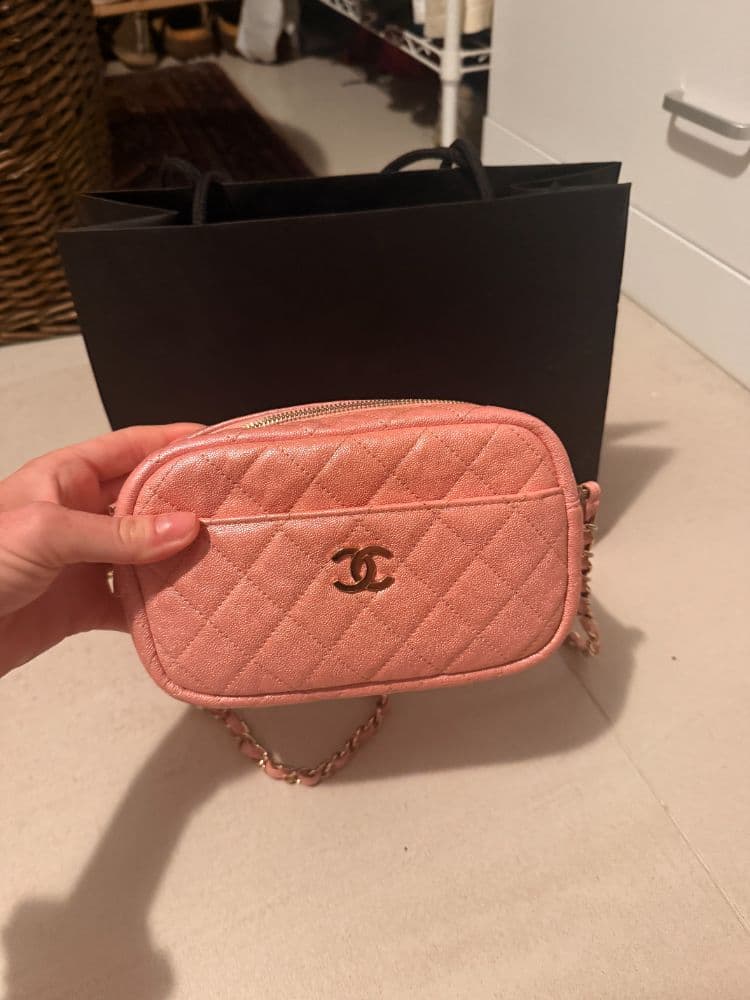 Chanel Iridescent Caviar Quilted Small Timeless Camera Case Pink - Image 2