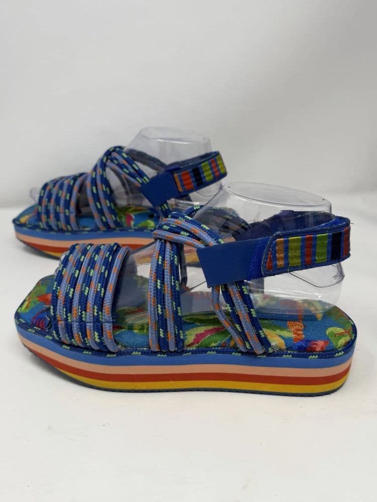 Farm Rio Macaw Colorful Resort Vacation Platform Sandals Size 8 - Image 4