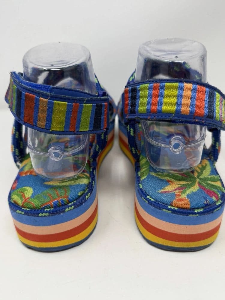 Farm Rio Macaw Colorful Resort Vacation Platform Sandals Size 8 - Image 3