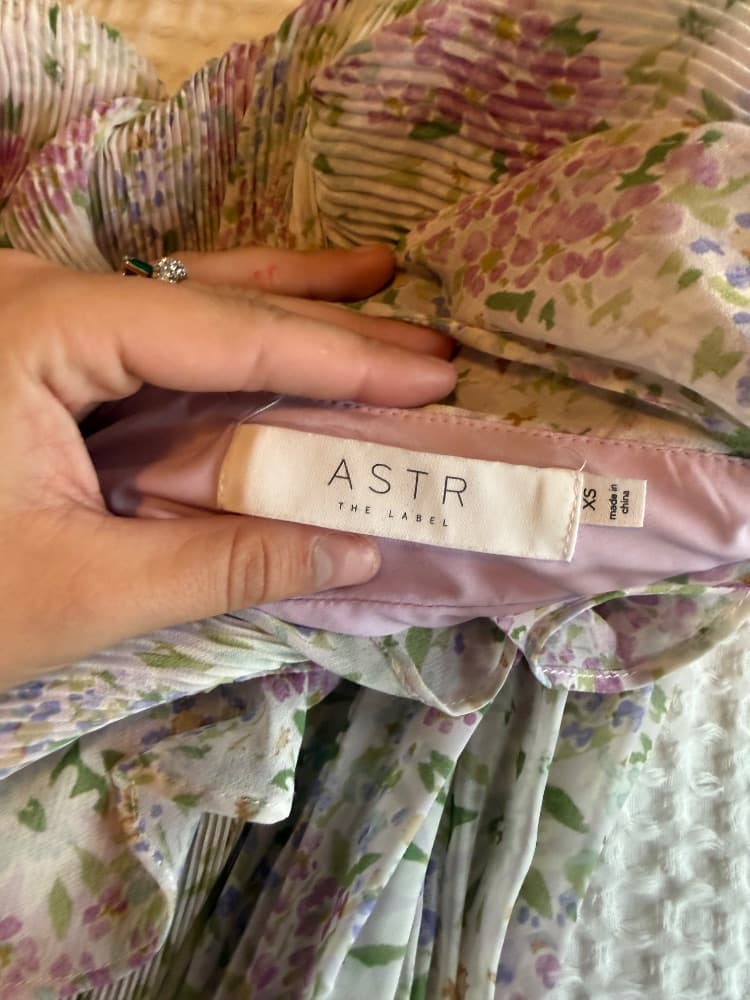 ASTR Floral Mini Dress - Image 3