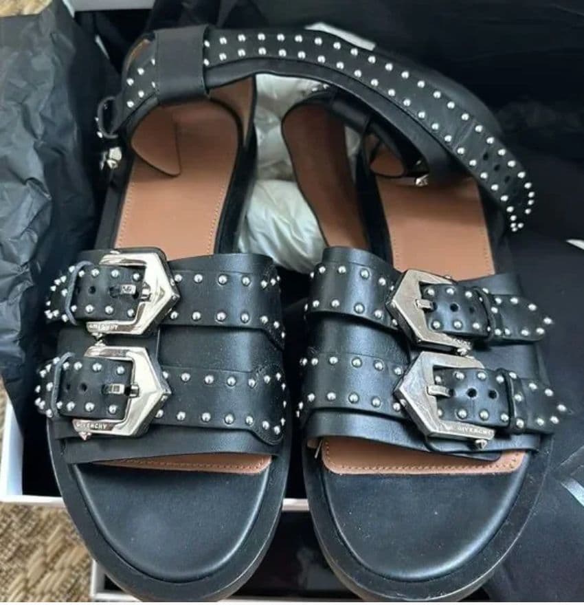Givenchy Elegant Sandals - Size 36 - Image 5
