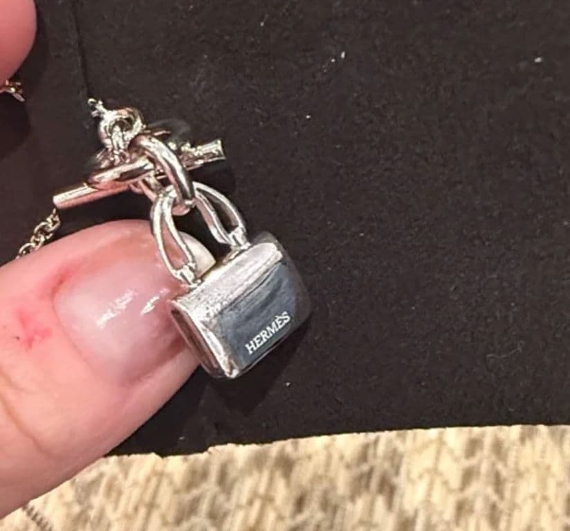 Hermès Amulettes Constance Pendant Silver Necklace - Image 2