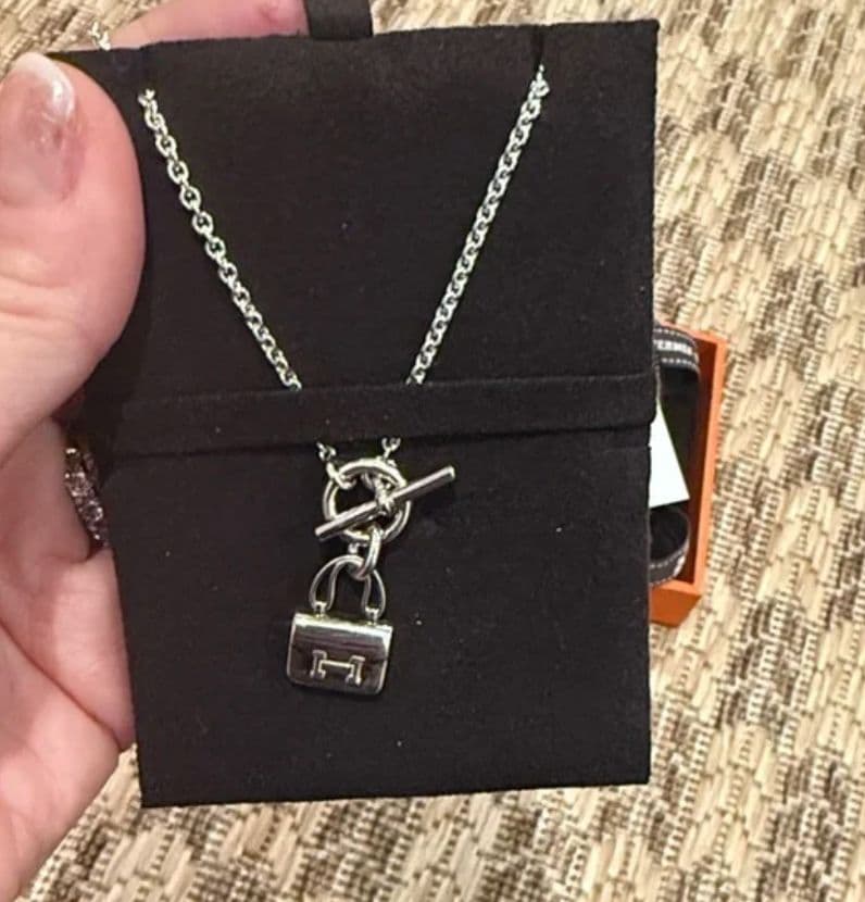 Hermès Amulettes Constance Pendant Silver Necklace - Image 4