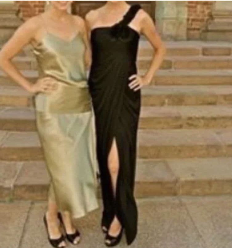 Adriana Papell Black Evening Gown - Image 2
