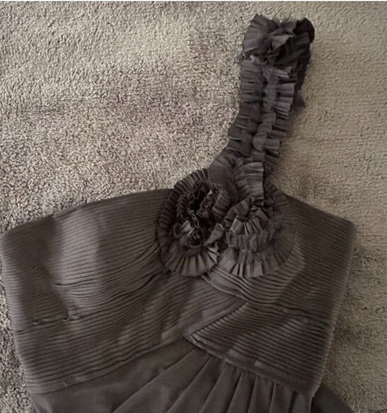 Adriana Papell Black Evening Gown - Image 4
