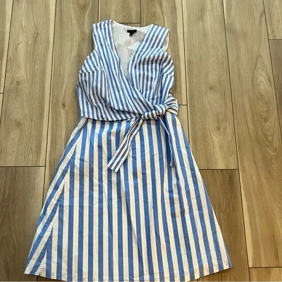 Ann Taylor Blue and White Striped Midi Dress / 10 - Image 1