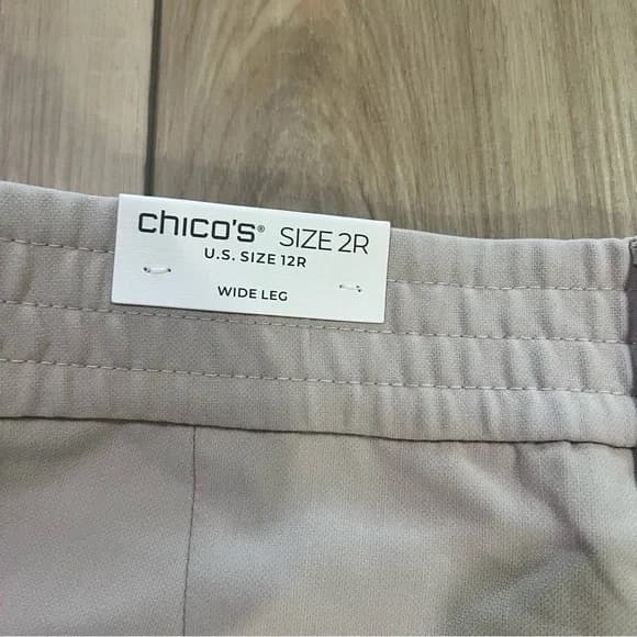 NWT Chico's Smokey Taupe Polished Wide Leg Cargo Pants - 12 (Chico Size - 2R) - Image 6