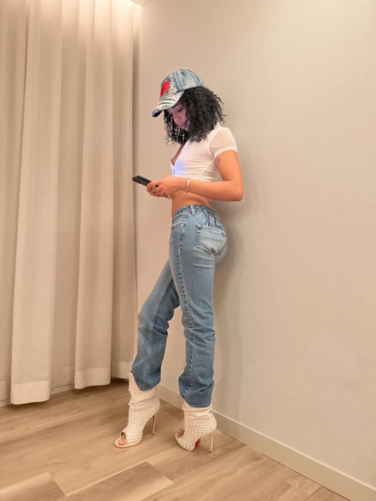 Dolce and Gabanna Jeans - Image 2