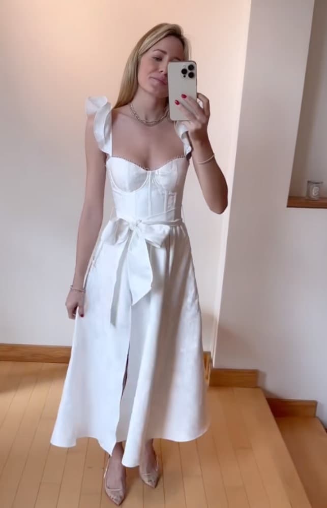 V. Chapman, Vera Dress in White Baroque Floral - Image 1