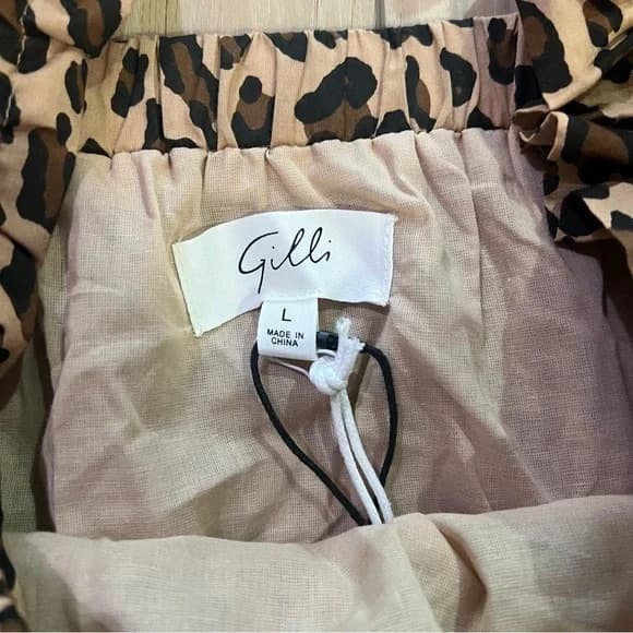 NWT Gilli Leopard Print Cosette Top - Sz L - Image 6