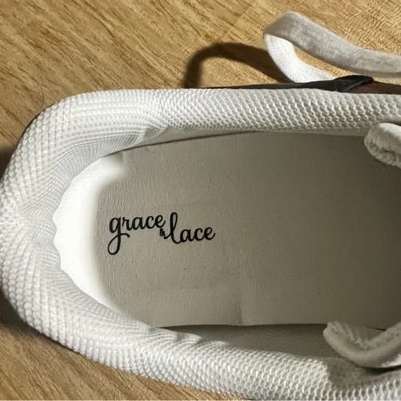 Grace & Lace Women’s Sneakers 8.5 - Image 6
