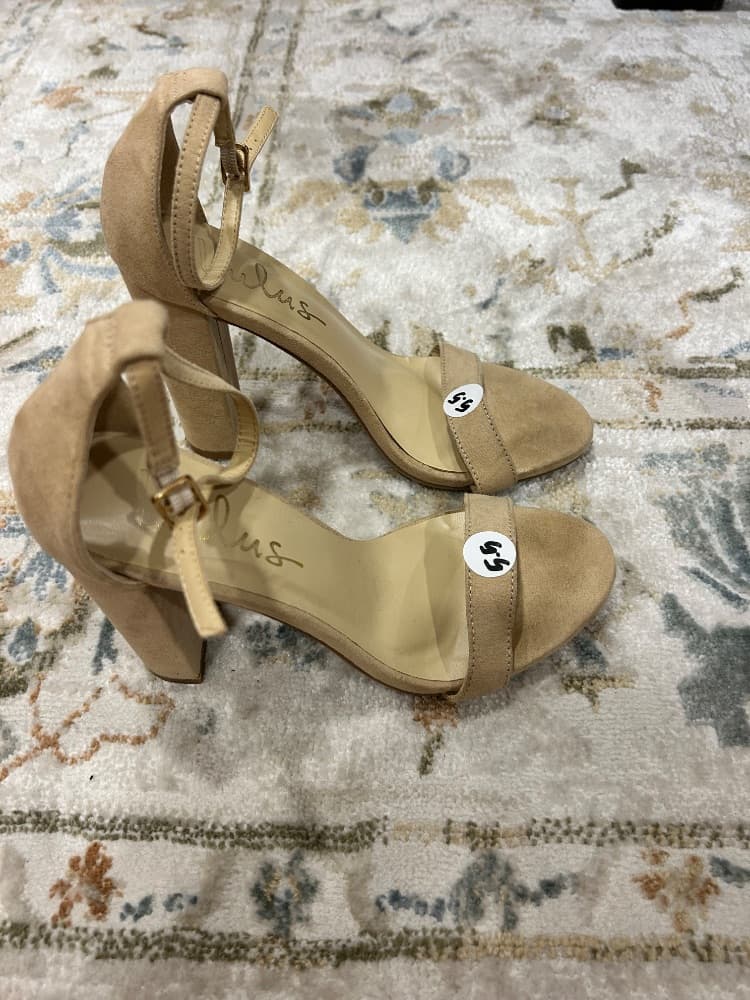 Lulu's Classic Block Nude Heels! - Image 2