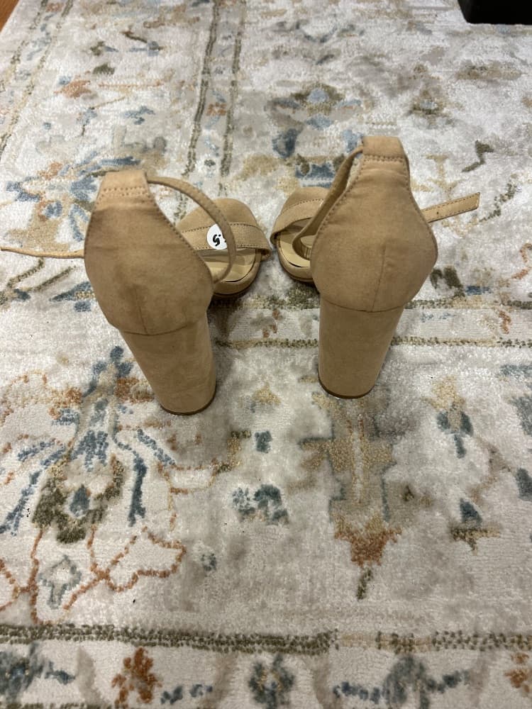 Lulu's Classic Block Nude Heels! - Image 3
