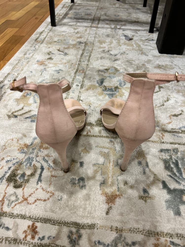 Dusty Rose Pink Classic Block Heels! - Image 3