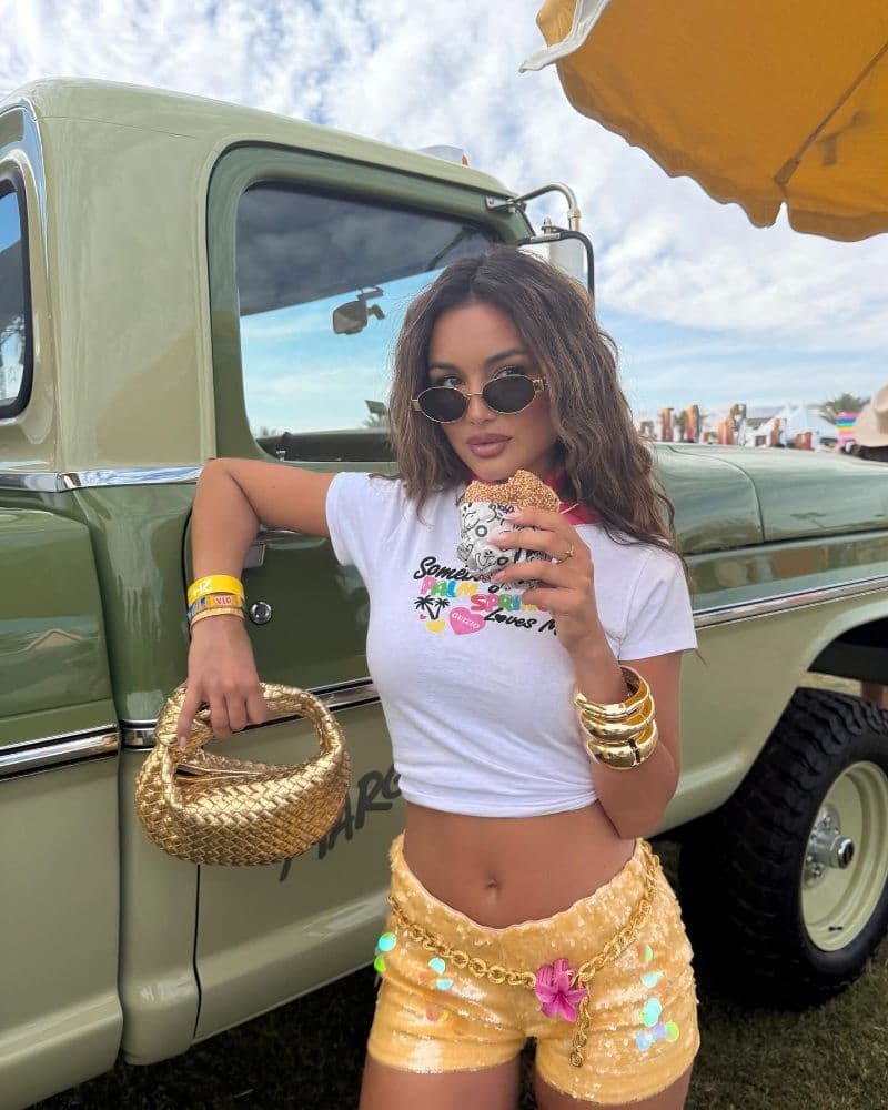 GUIZIO Palm Springs Loves Me Tee - Image 1