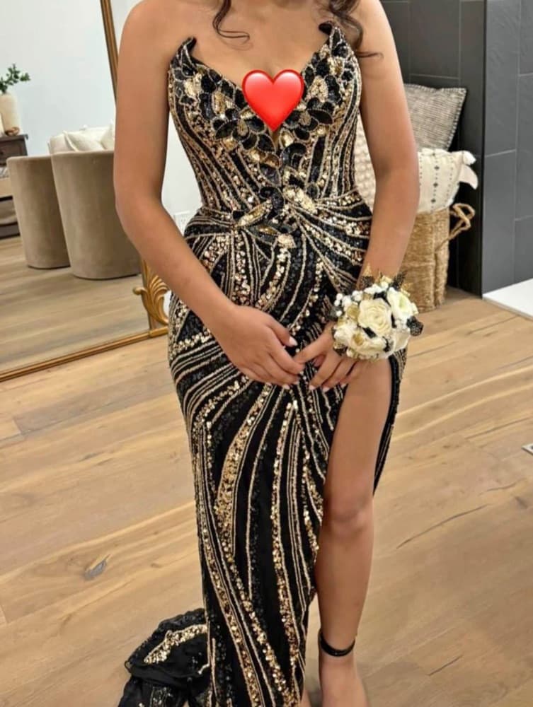 Ashley Lauren prom dress - Image 3