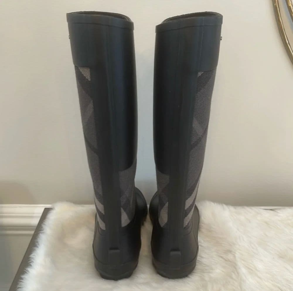 Burberry Rain Boots - Image 4