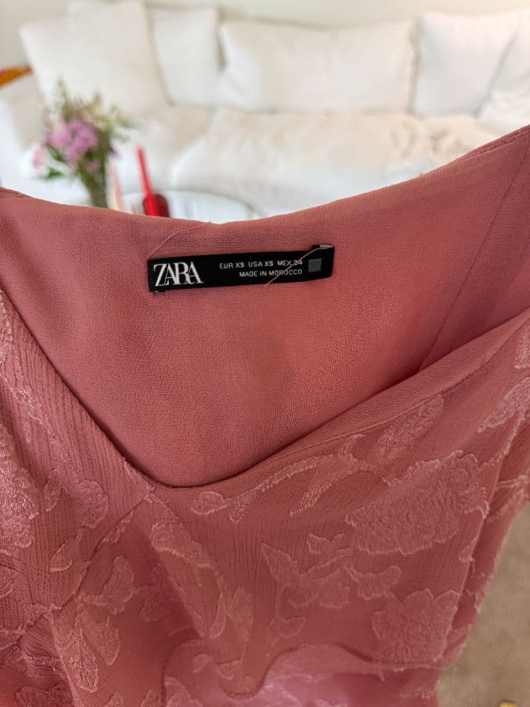 Pink floral zara dress with ruffles - Image 4