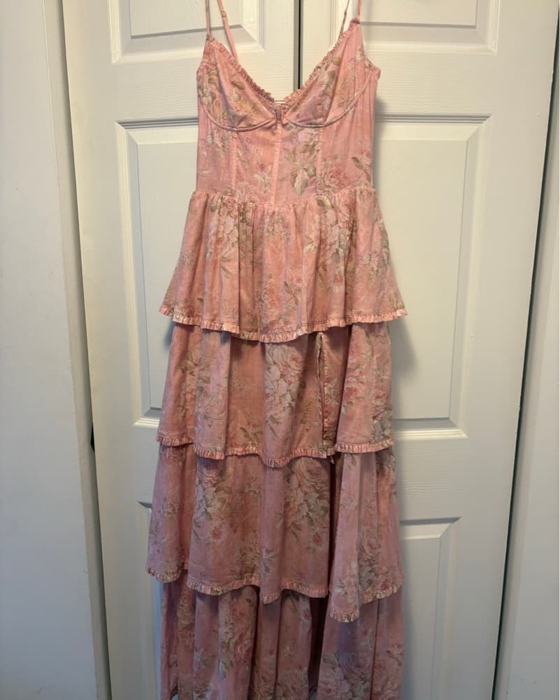 V Chapman Pink Floral Tiered Gown - Image 5