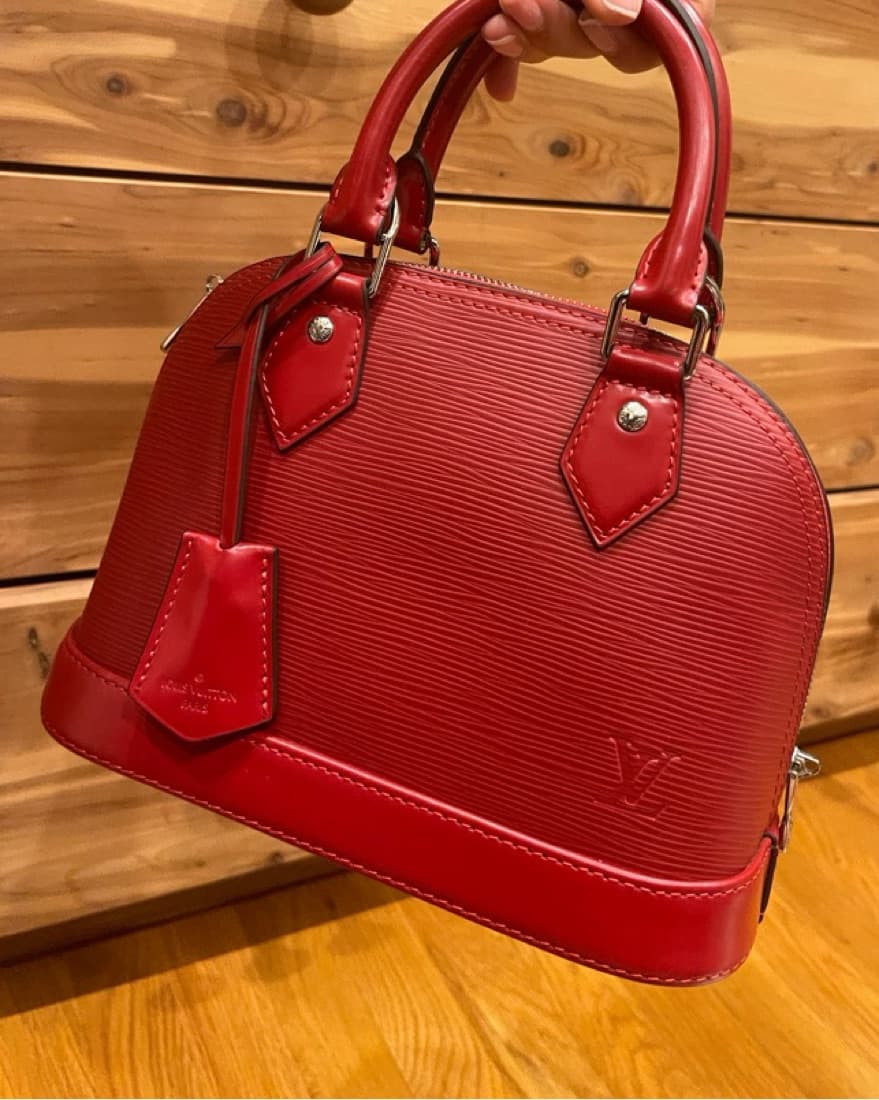 LOUIS VUITTON Red Purse - Image 4