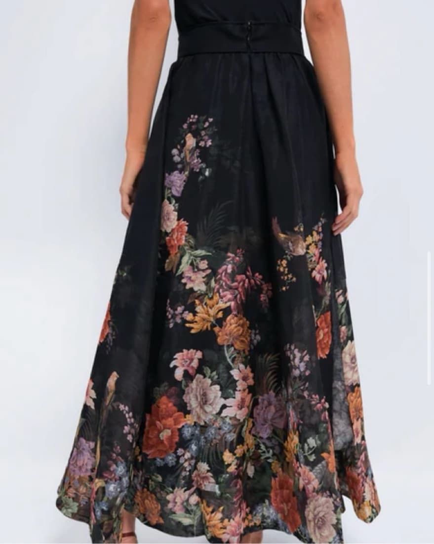 Stunning Floral Maxi Dress - size 0 - Image 4