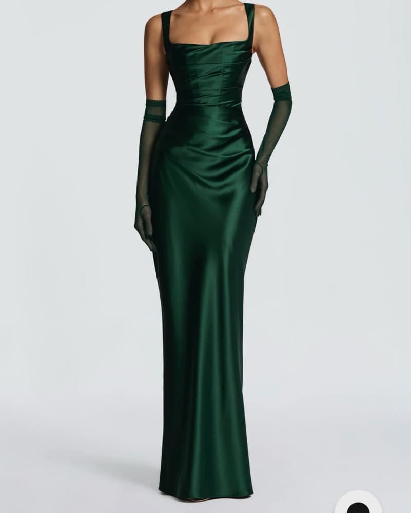 Long Green Gown - Image 4