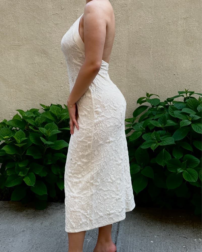 Elegant Lace Halter Dress - Image 2