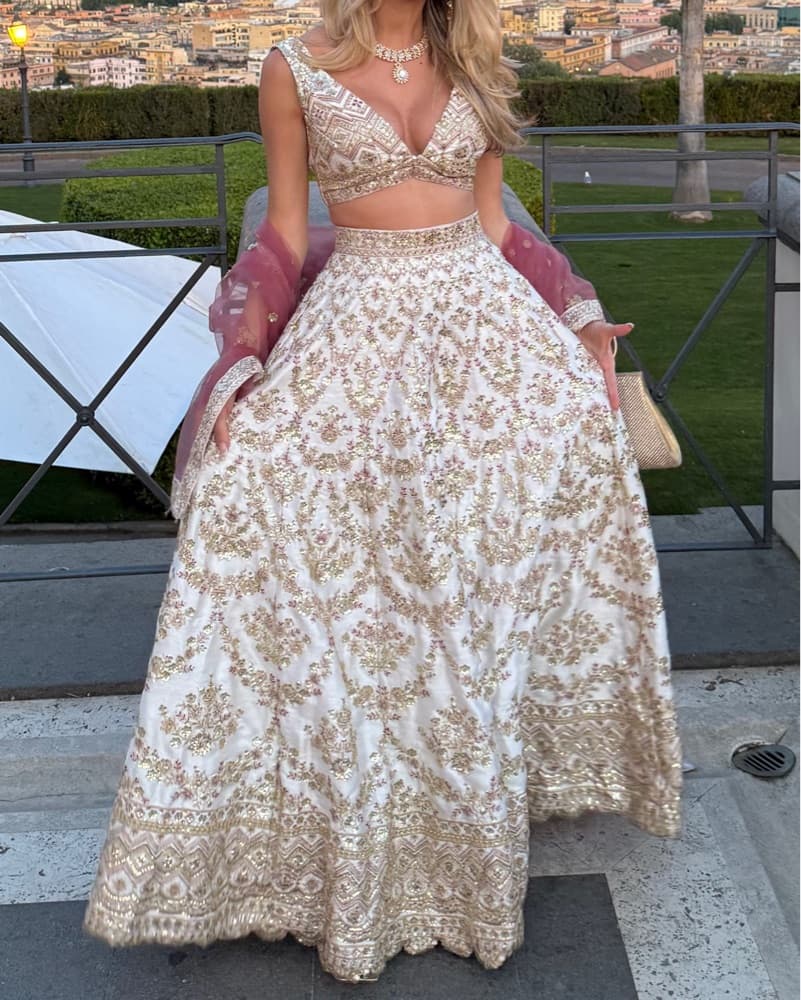 Indian dress - Image 2