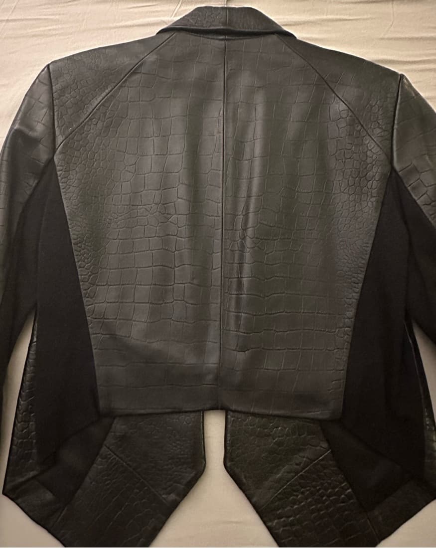 Alice + Olivia Black Leather Jacket - Image 2