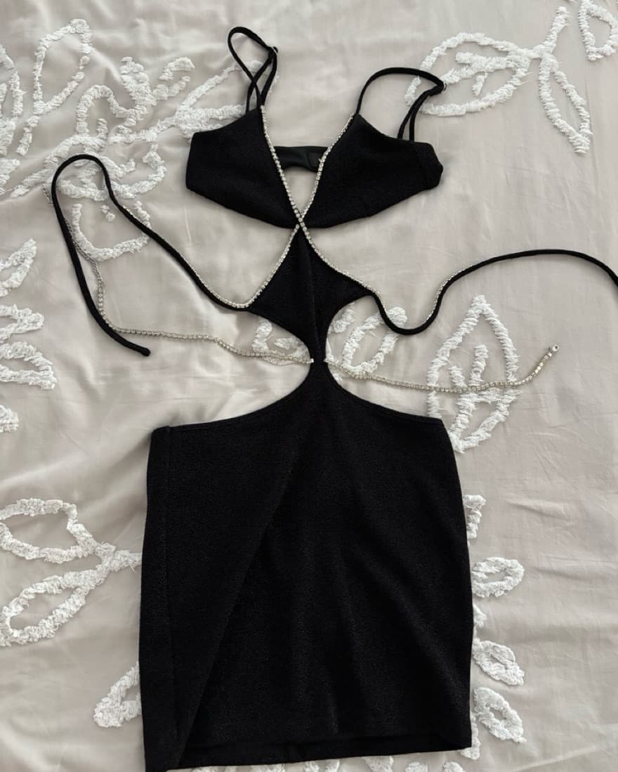 Black Crisscross Cutout Bodycon Dress - Image 2