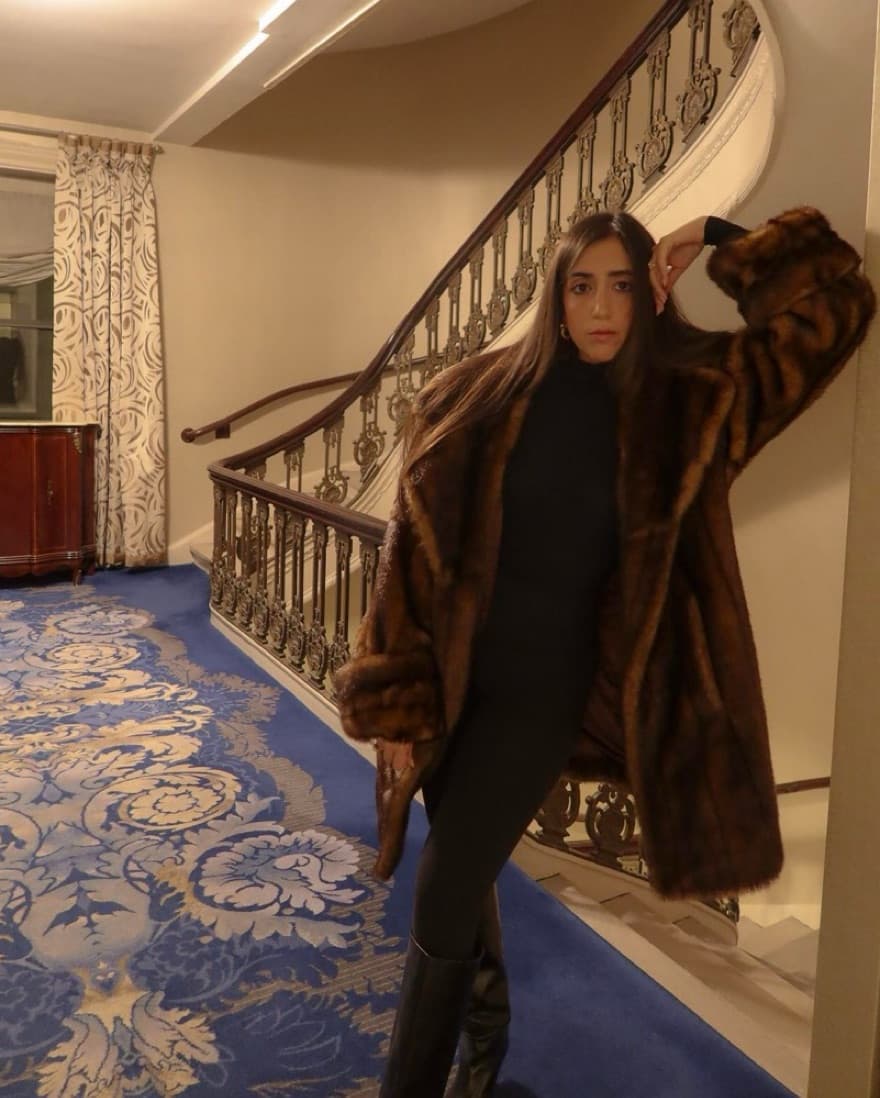 Vintage Dennis Basso Brown Faux Fur Coat - Image 4