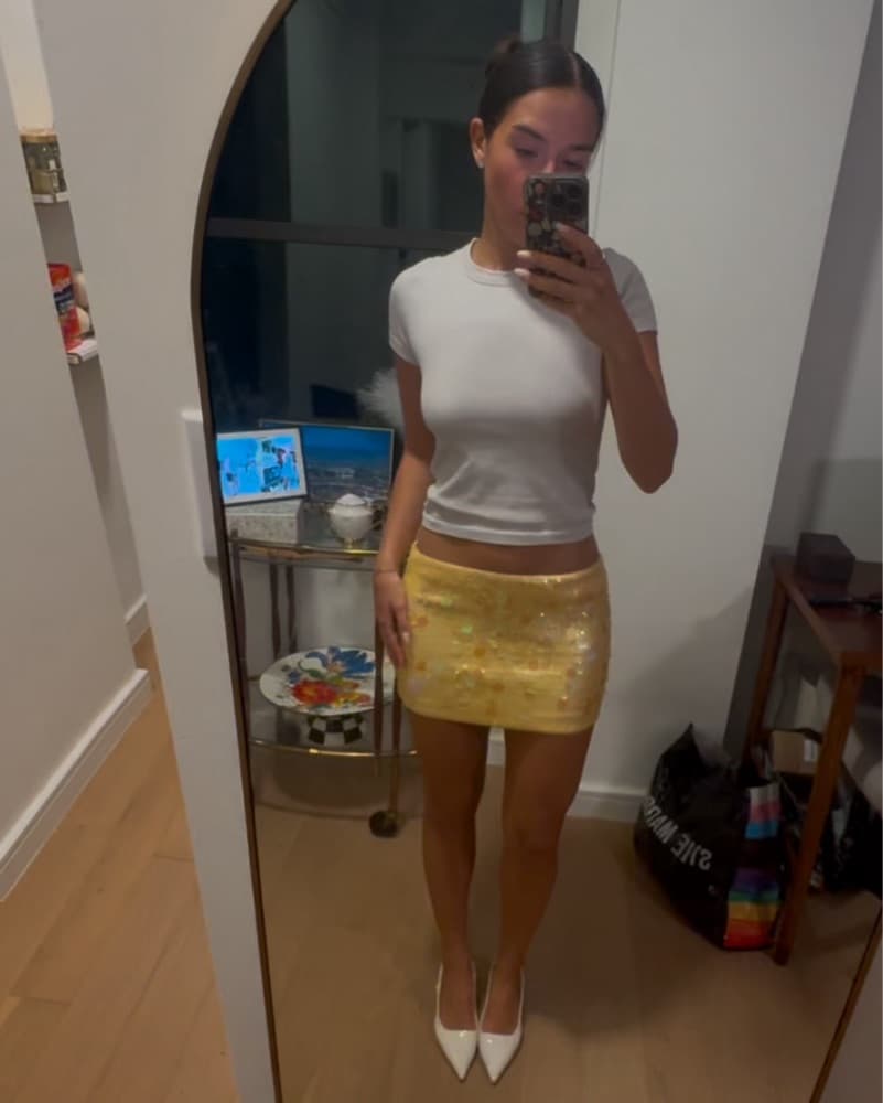 Danielle Guizio Yello Sequin mini Skirt - Image 3
