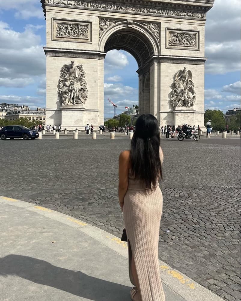 Elegant Beige Maxi Dress - Image 2