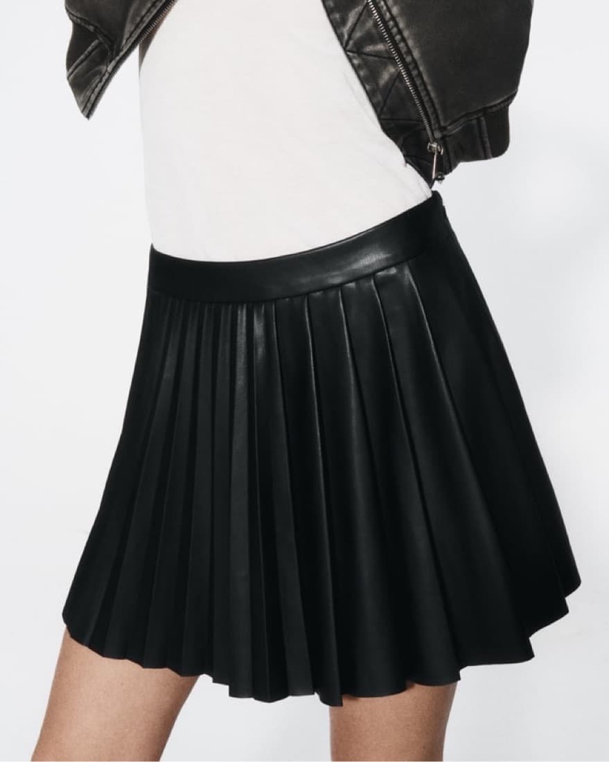 Faux Leather Mini Skirt  - Image 4
