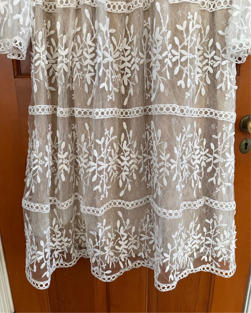 Women’s Ivy City Sicily Dress-Champagne - Image 6