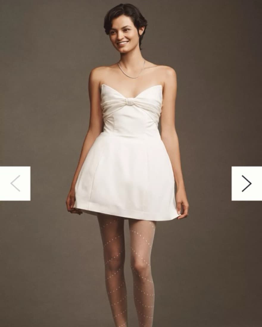 Chic Strapless Bow Dress - Image 1