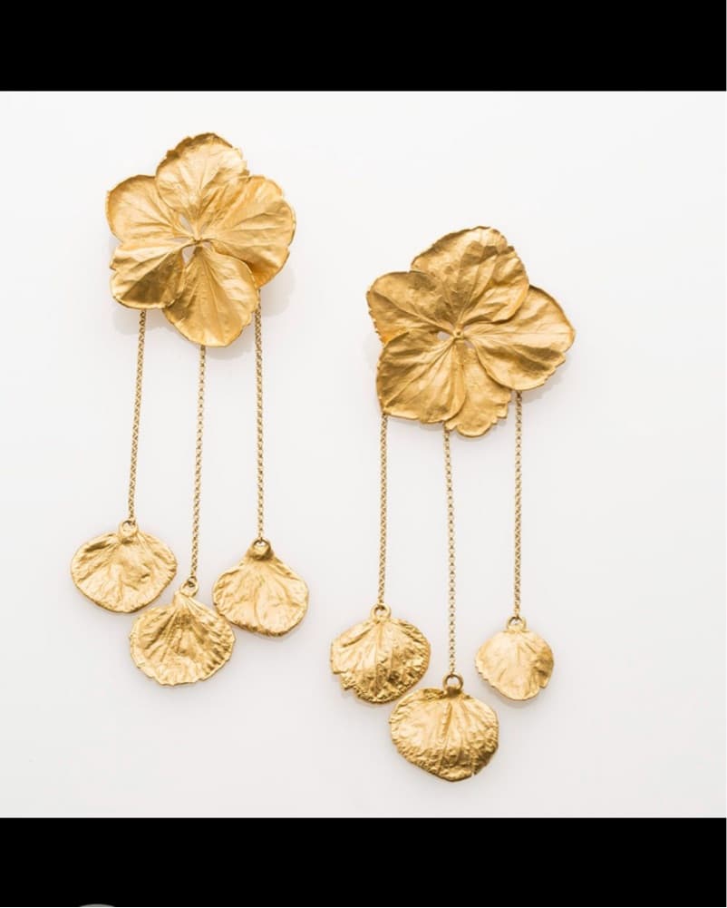 Gold Hygrandeas and Petals Earrings  - Image 2