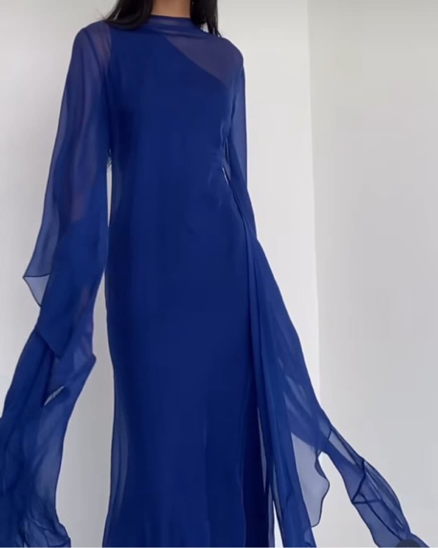 Maxi long sleeve Silk dress - Image 2