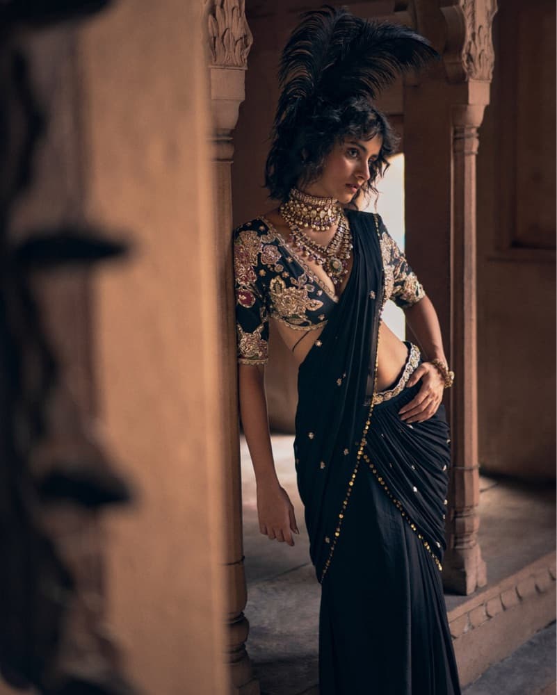 Paulmi & Harsh Pre-Stitched saree - Image 3