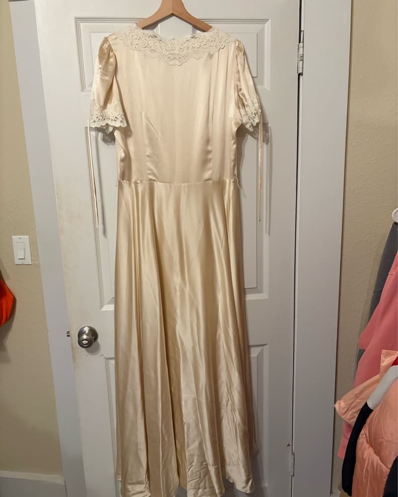 Unwrap Me Gown Crème - Image 2