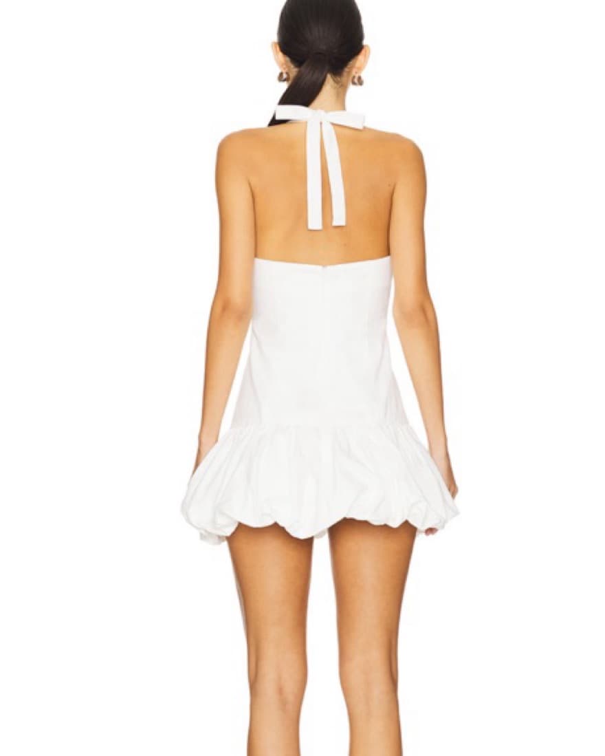 Elegant White Halter Dress - Image 2