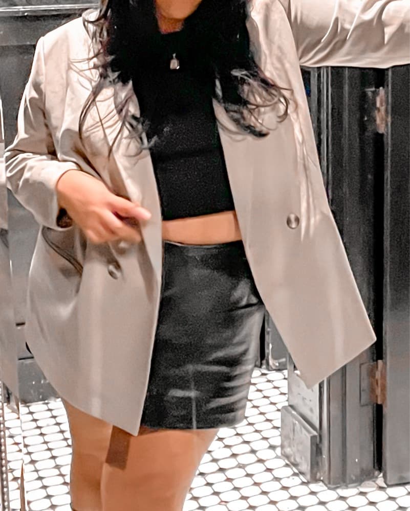 Oversized Beige Blazer - Image 2