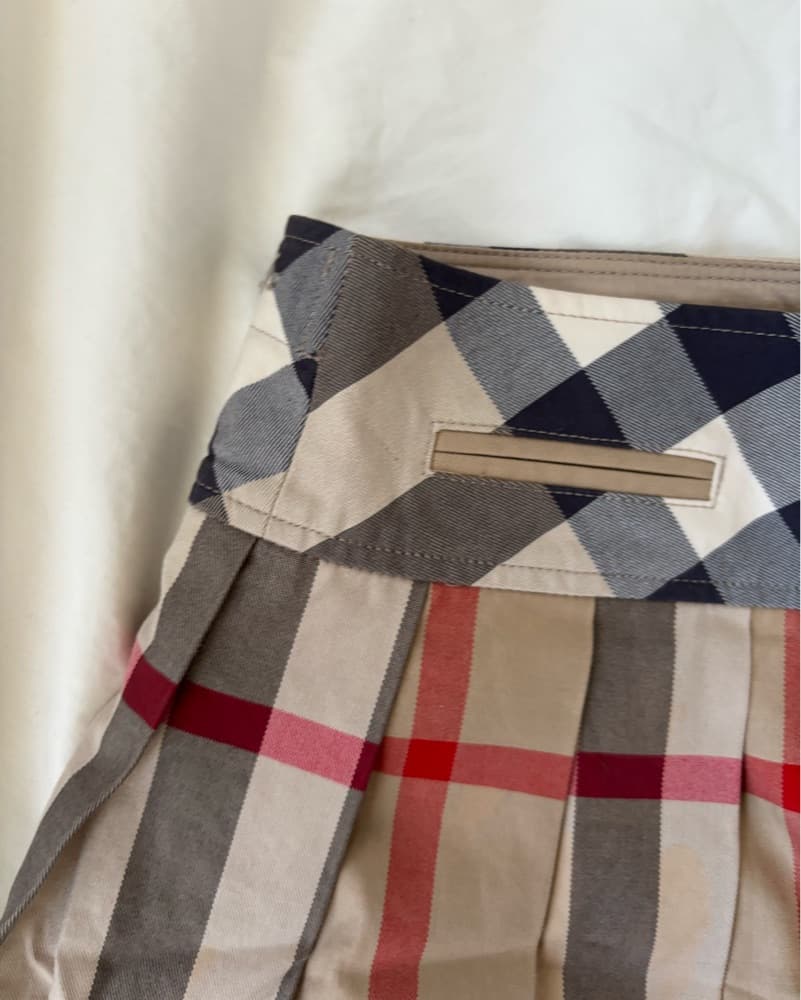 Burberry Mini Skirt - Image 3