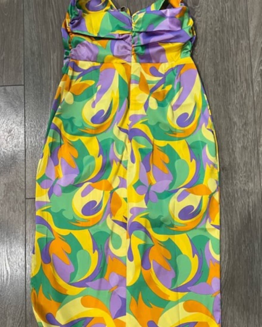 We Wore What Dress - Image 5