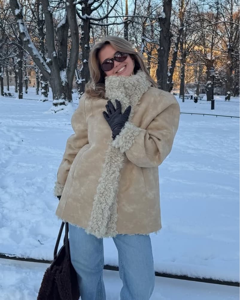 Le Apt Shearling Faux Fur Coat Beige - Image 3
