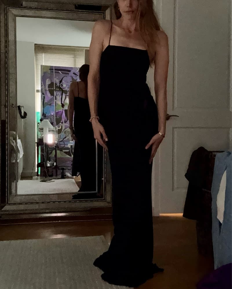 Stunning Black-Tie Akris Silk Gown - Image 4