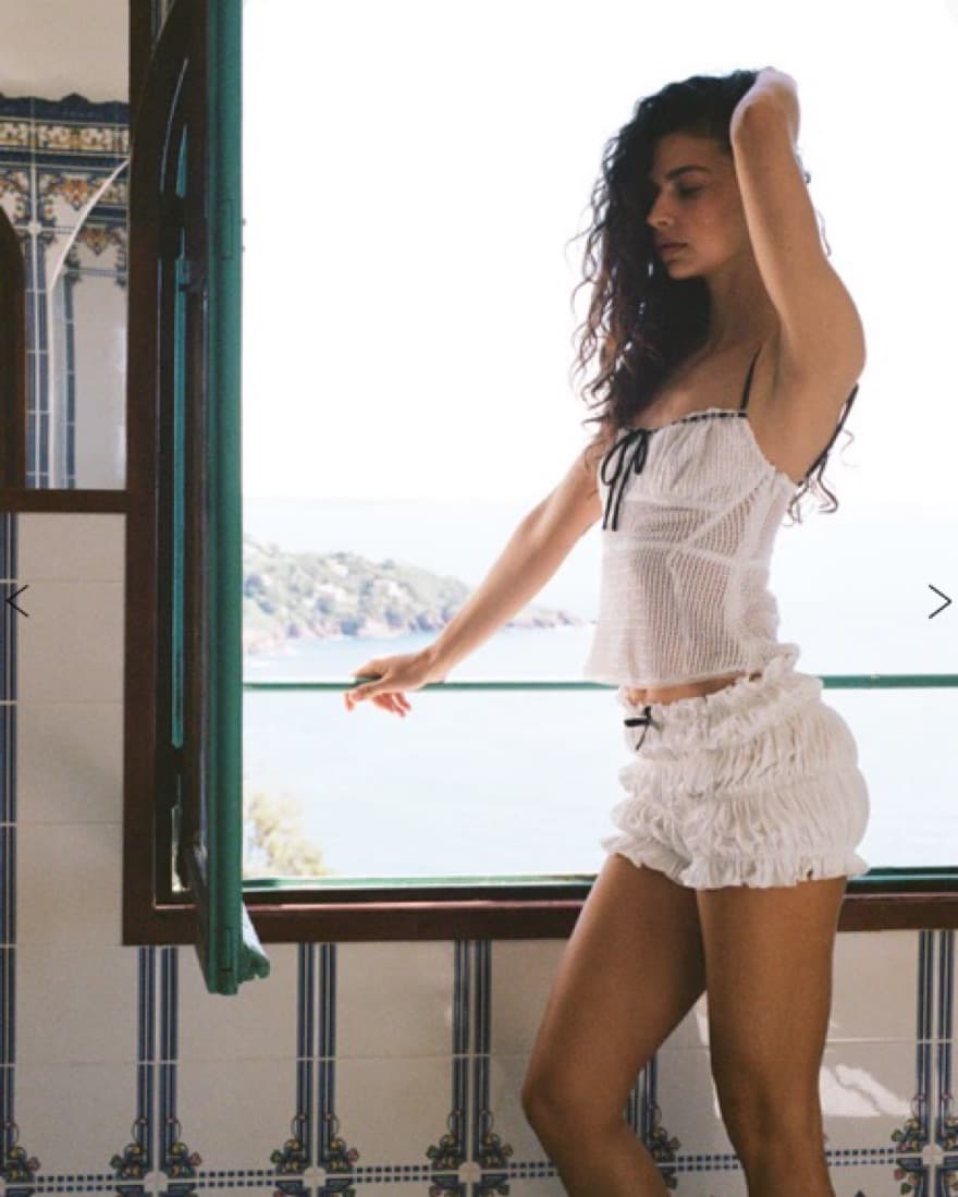 With Jean Bia Shorts - Image 2